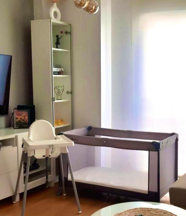 Maravilloso Apartamento Centrico De 70M2, Jardin Propio 40M2 Con Piscina Para Ninos Y Parking Opcional مالقة المظهر الخارجي الصورة